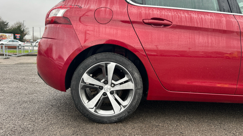 Peugeot 308 1.2 PureTech 130 Allure 5dr EAT6 Petrol Hatchback